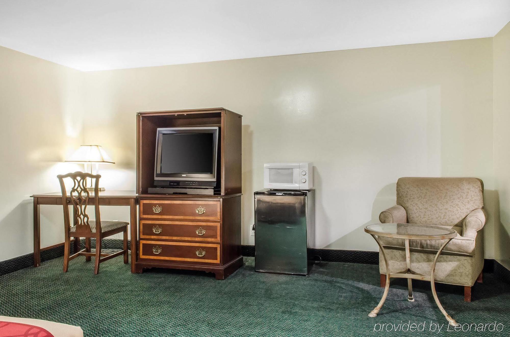 Econo Lodge Inn & Suites デンバー エクステリア 写真