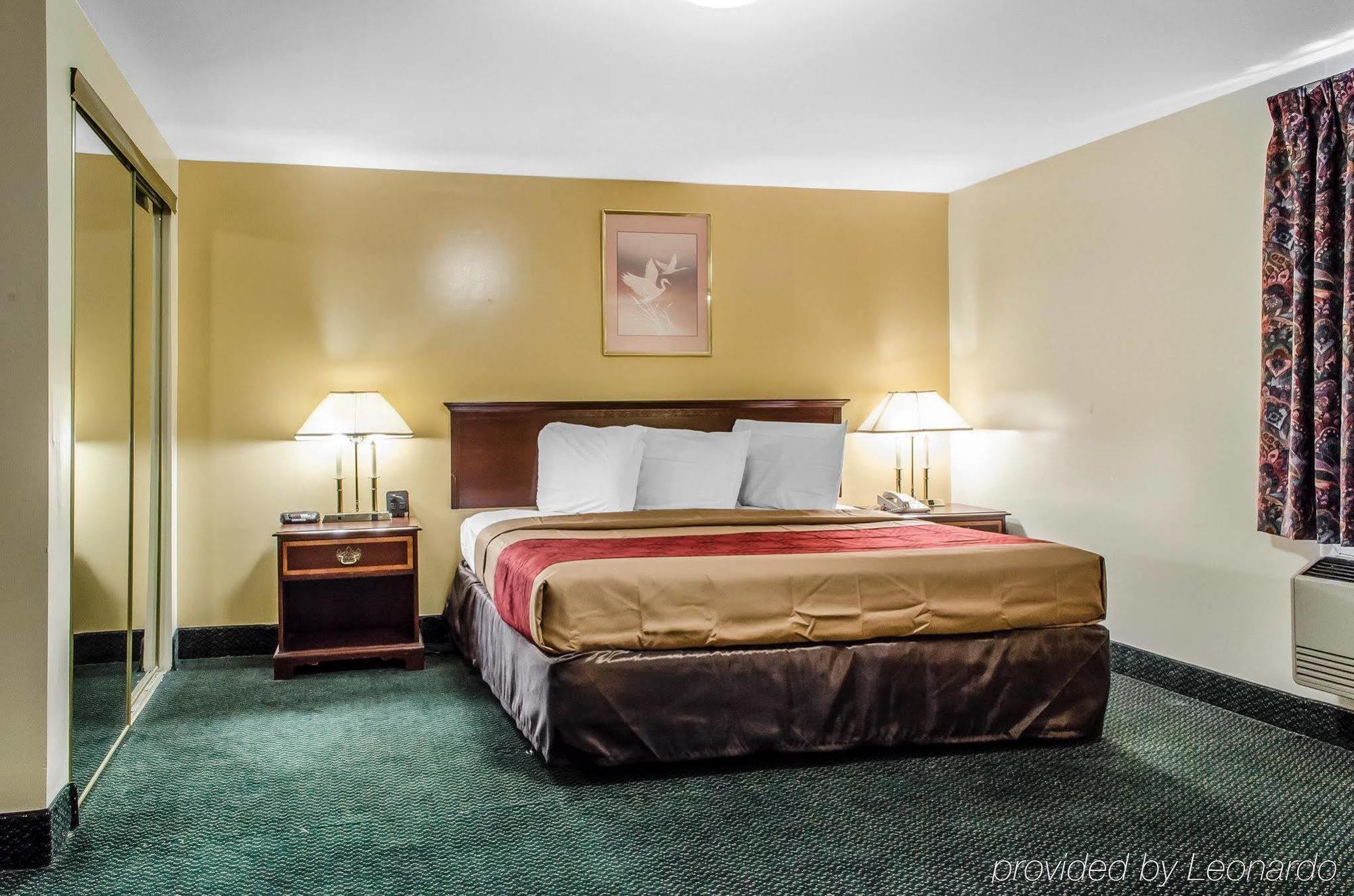 Econo Lodge Inn & Suites デンバー エクステリア 写真