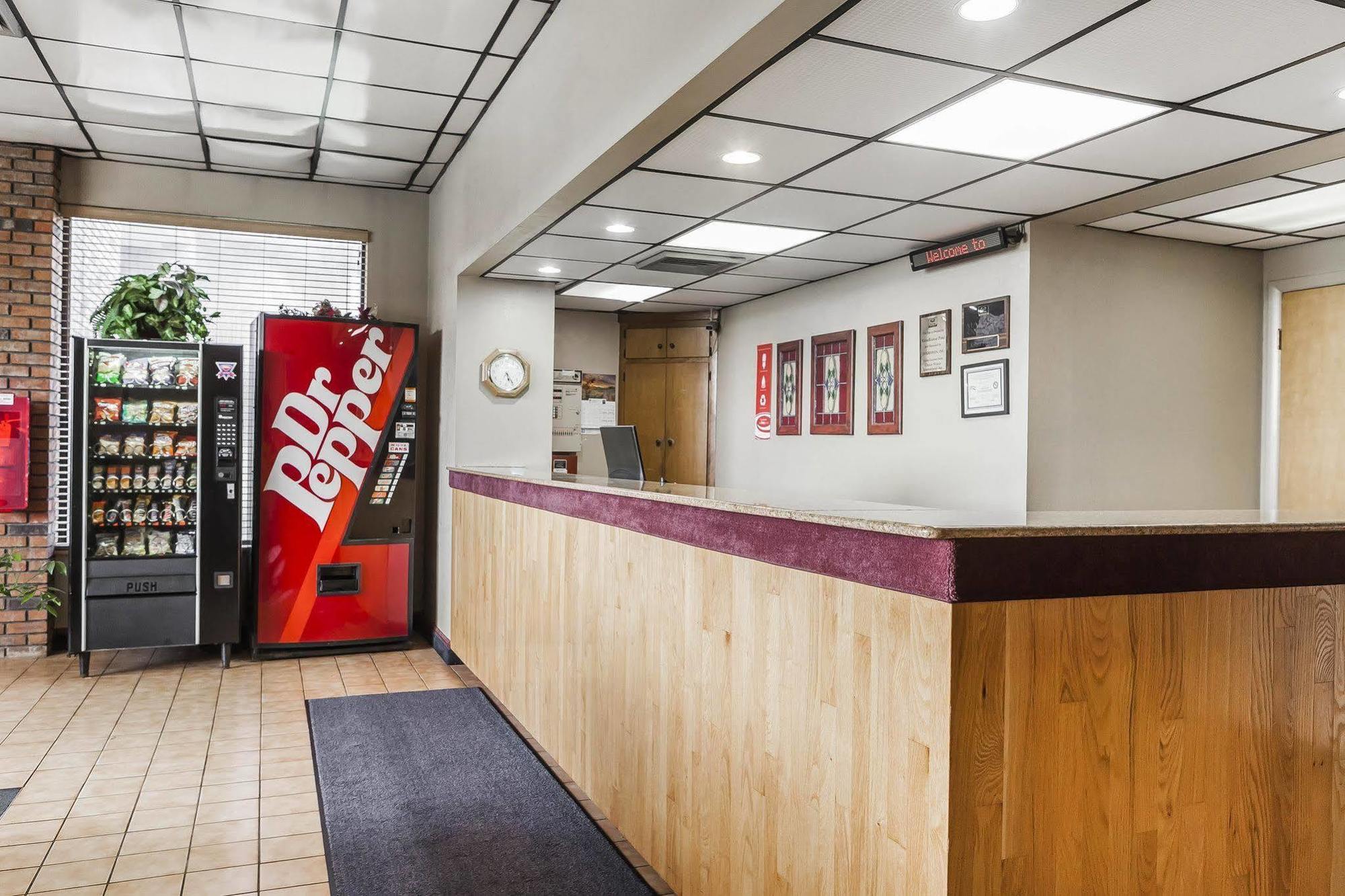 Econo Lodge Inn & Suites デンバー エクステリア 写真