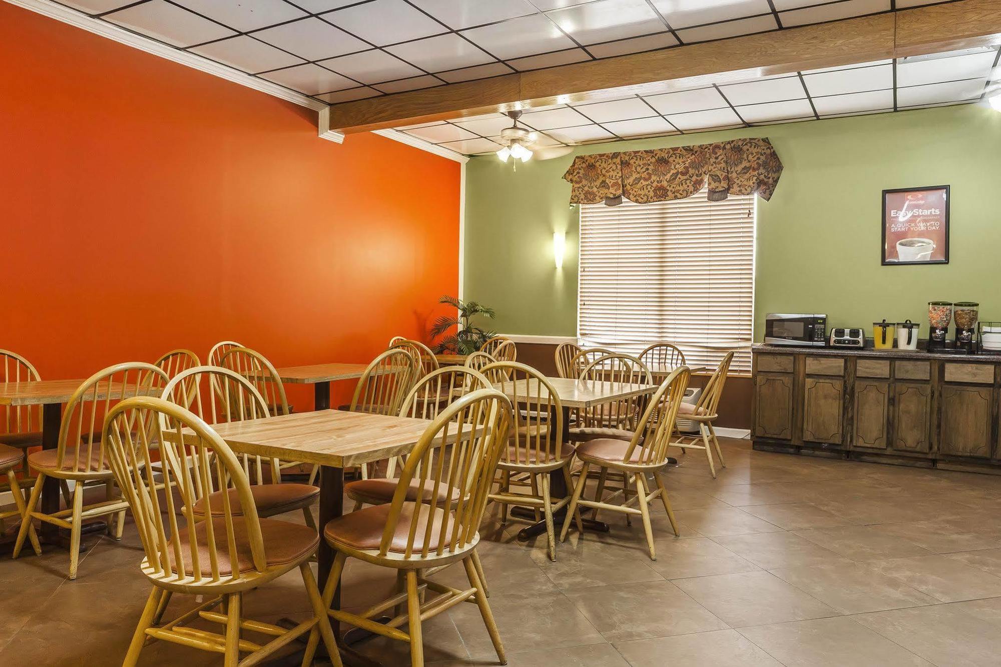 Econo Lodge Inn & Suites デンバー エクステリア 写真