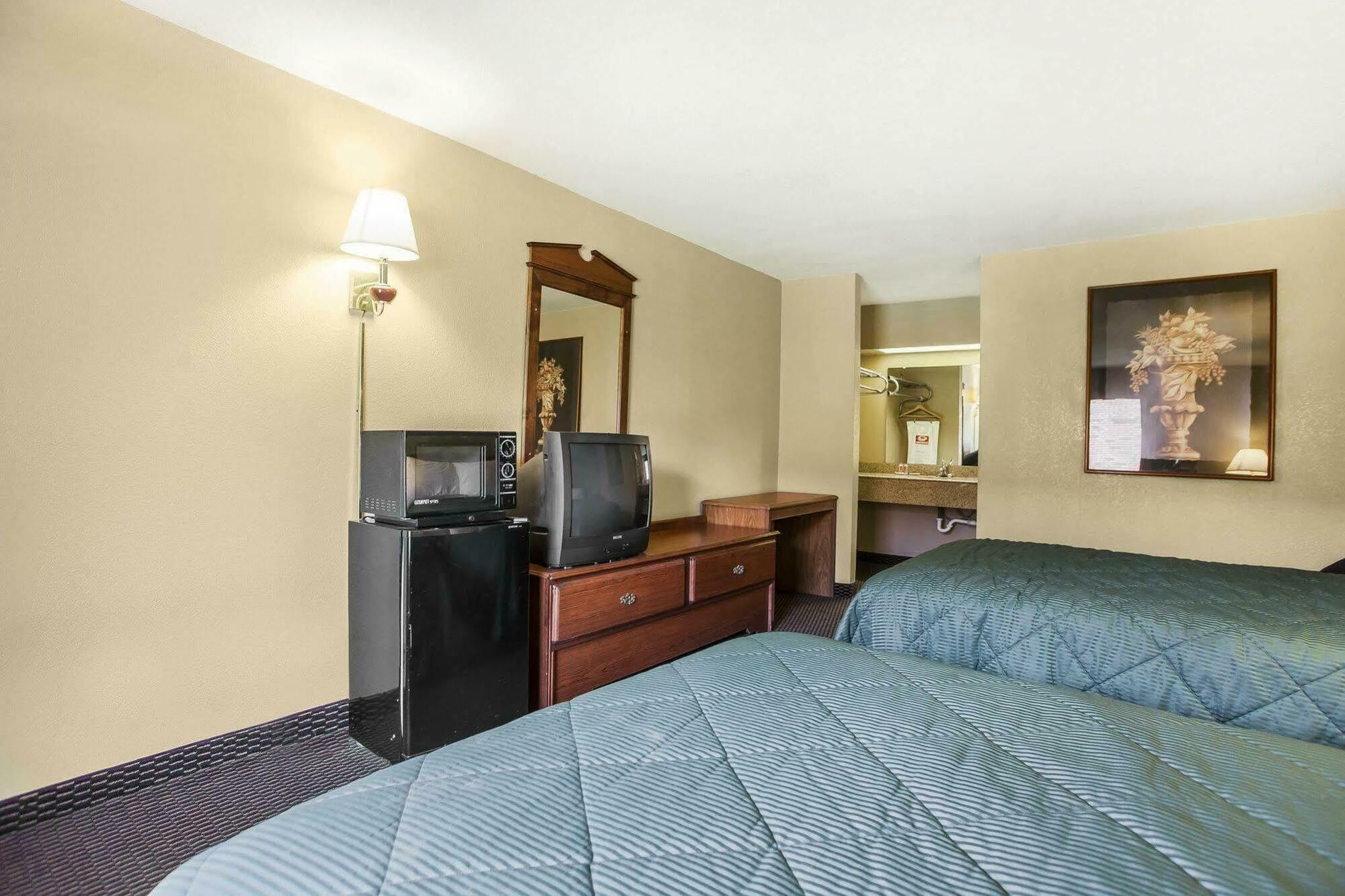 Econo Lodge Inn & Suites デンバー エクステリア 写真